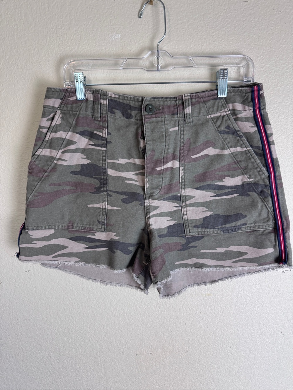 GAP Olive Camo Utility Shorts with Red & Navy Side Stripe Size 10